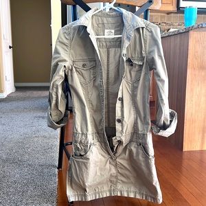 Tan jumper - zip and button up - cargo style